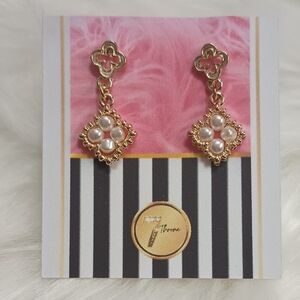 Elegant Gold and Pearl Drop Earrings